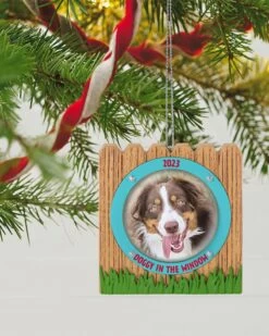 Hallmark Doggy In The Window 2023 Photo Frame Ornament