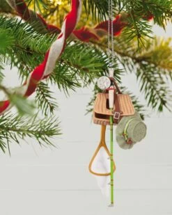 Hallmark Feelin' Fishy 2023 Ornament