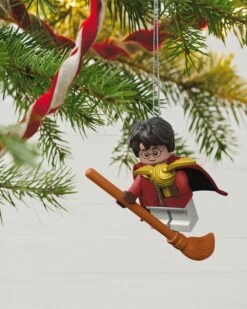 Hallmark Quidditch™ Seeker Harry Potter™ LEGO® Minifigure Ornament