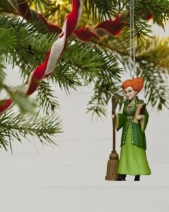Hallmark Disney Hocus Pocus Winifred Sanderson Ornament