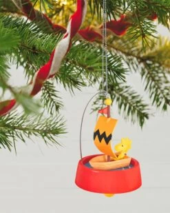 Hallmark The Peanuts® Gang Windward Woodstock Ornament