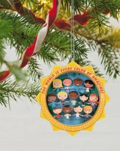 Hallmark UNICEF Every Color Of Amazing Papercraft Ornament