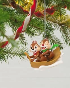 Hallmark Disney Chip And Dale Snow Much Fun! Ornament