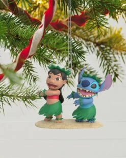 Hallmark Disney Lilo & Stitch Ohana Means Family Ornament