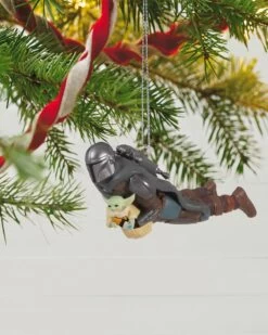 Hallmark Star Wars: The Mandalorian⢠Grogu's Jetpack Adventure Ornament