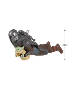 Hallmark Star Wars: The Mandalorian™ Grogu's Jetpack Adventure Ornament -Toy store 000500 1000622246 NoColor ALT3