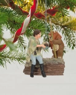 Hallmark Star Wars: Return Of The Jedi™ A Curious Encounter On Endor™ Ornament