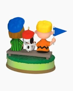 Hallmark The Peanuts® Gang Batter Up! Musical Ornament -Toy store 000500 1000622296 NoColor ALT2