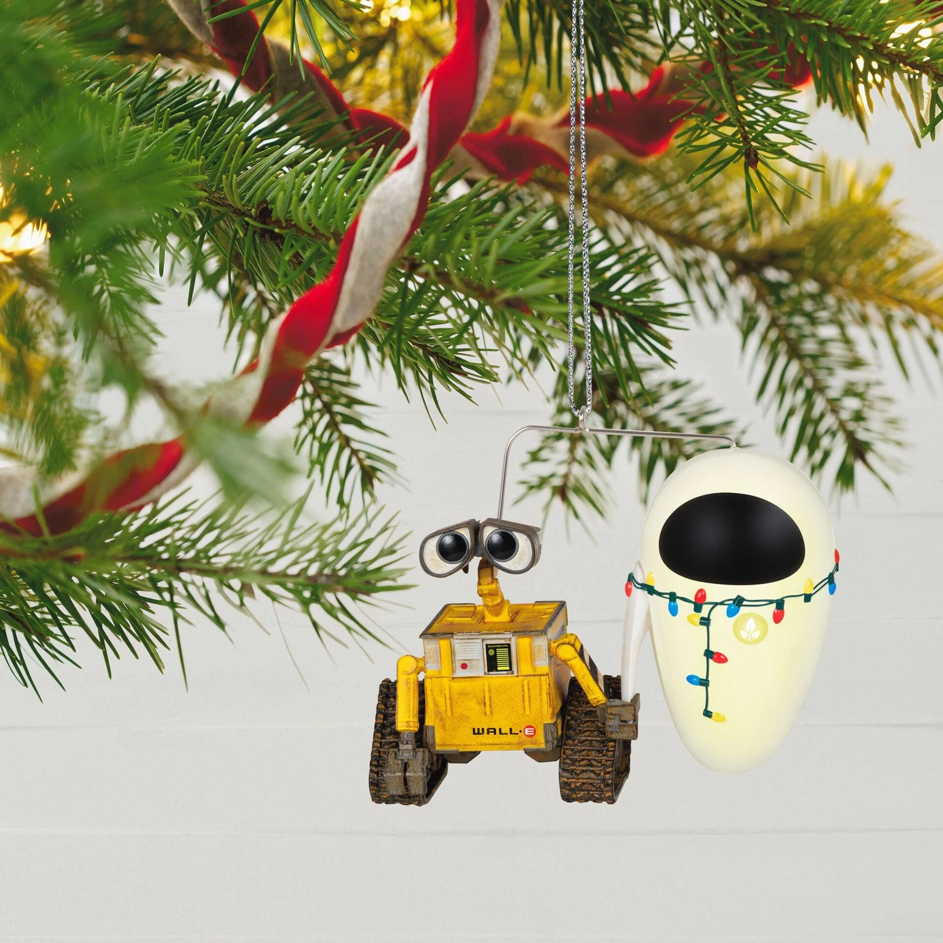 Hallmark Disney/Pixar Wall-E 15th Anniversary Wall-E And Eve Ornament 5 Hallmark Disney/Pixar Wall-E 15th Anniversary Wall-E And Eve Ornament - Image 5