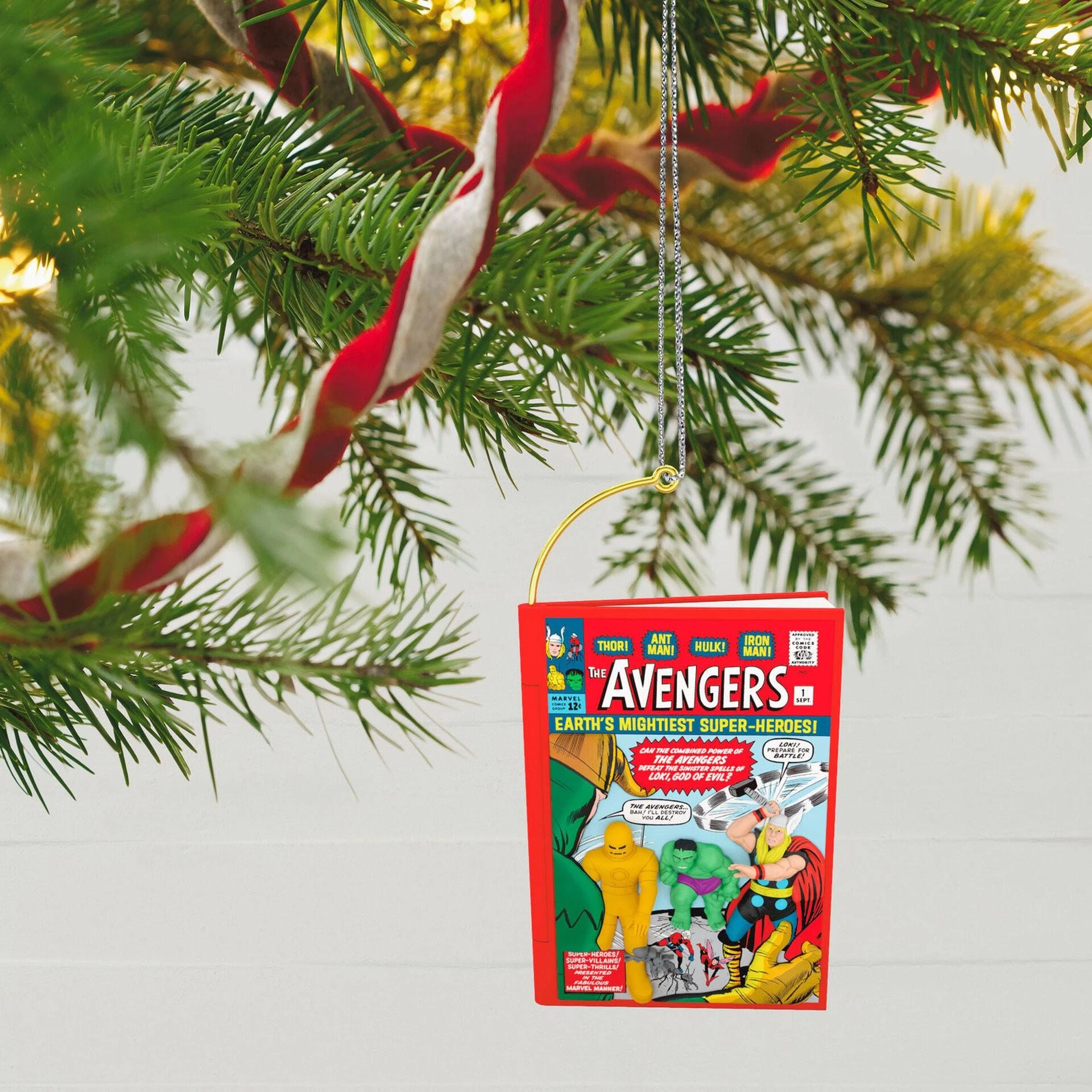 Hallmark Marvel Comics The Avengers 60th Anniversary Ornament 4 Hallmark Marvel Comics The Avengers 60th Anniversary Ornament - Image 4