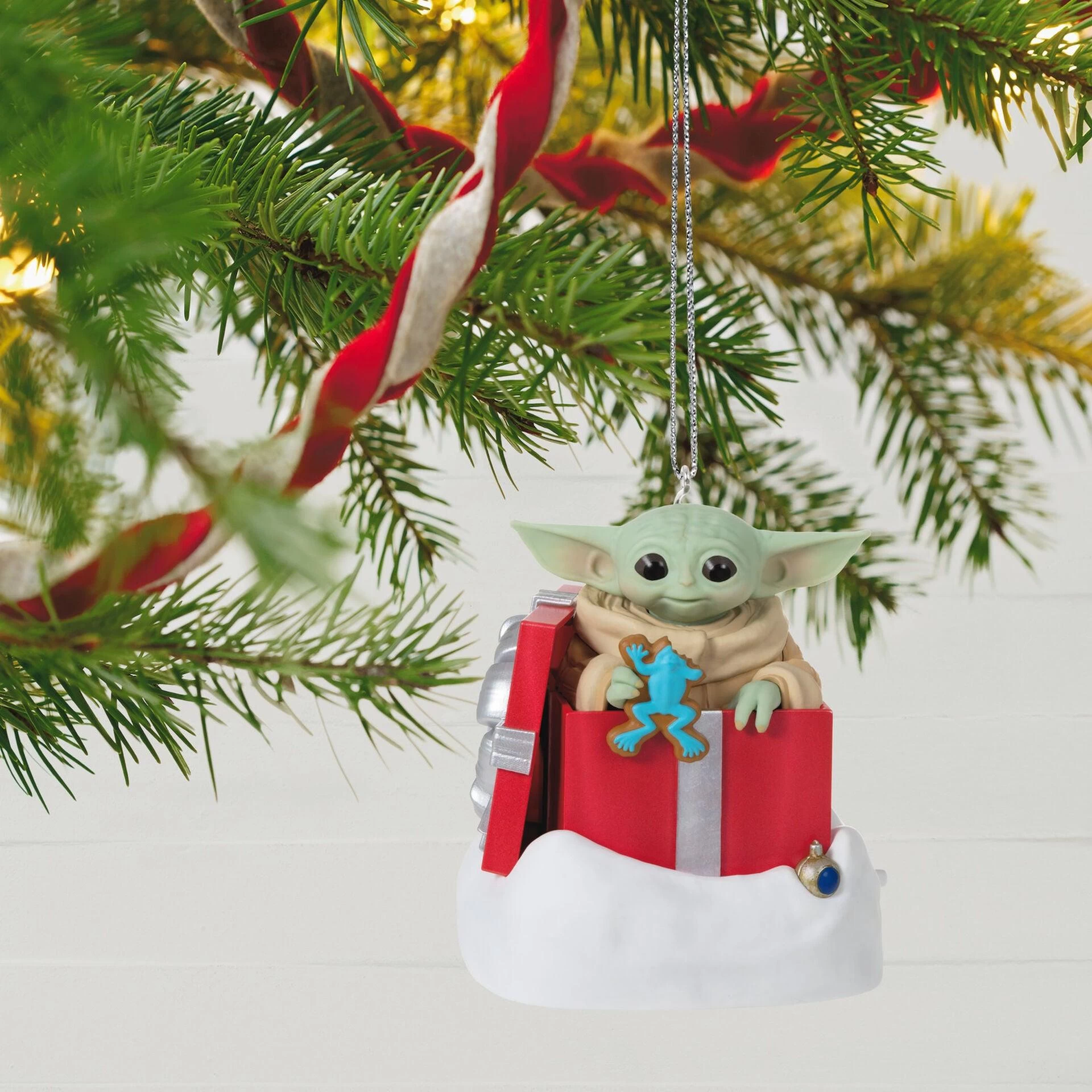 Hallmark Star Wars: The Mandalorian™ Grogu™ Greetings Ornament With Sound And Motion 4 Hallmark Star Wars: The Mandalorian™ Grogu™ Greetings Ornament With Sound And Motion - Image 4