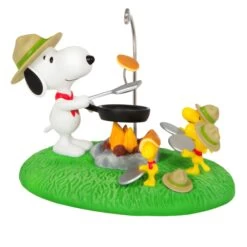 Hallmark The Peanuts® Gang Pancake Pals Ornament 8 Hallmark The Peanuts® Gang Pancake Pals Ornament -Toy store the peanuts r gang pancake pals ornament 3 33074953552056
