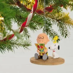 Hallmark The Peanuts® Gang Sunday Morning Funnies Ornament 10 Hallmark The Peanuts® Gang Sunday Morning Funnies Ornament -Toy store the peanuts r gang sunday morning funnies ornament 5 33074954436792